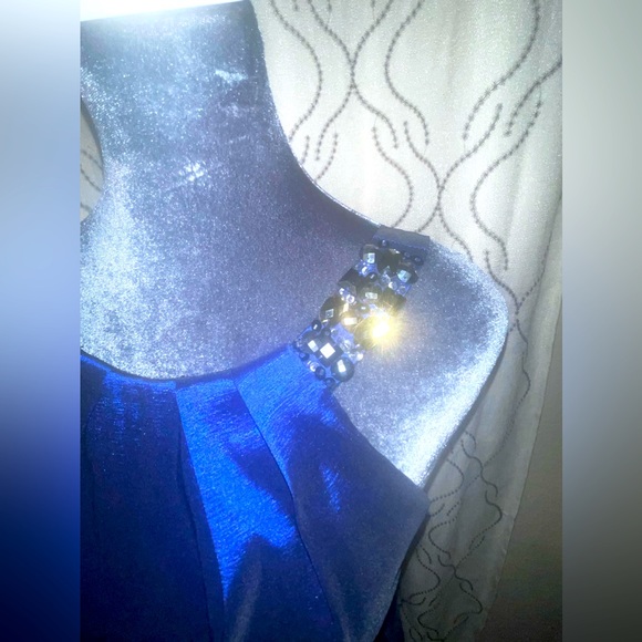 Cache Formal Dress - Picture 7 of 10